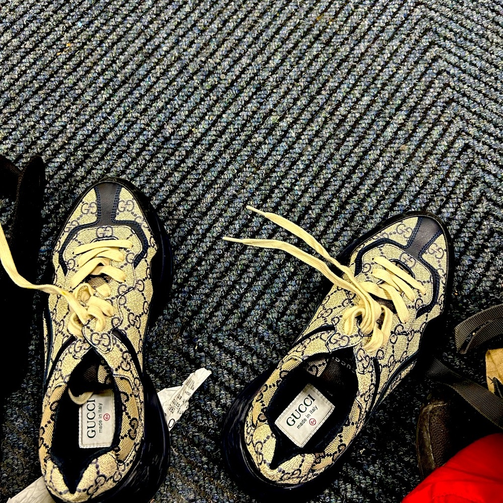 Gucci MEN'S GG RHYTON SNEAKER